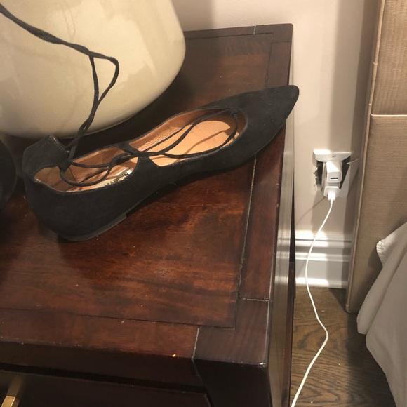 Steve Madden pointy lace up flats. - Picture 3 of 4